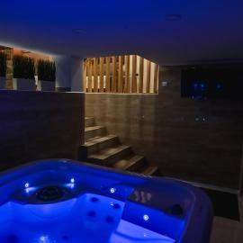 Level 1 Spa Apartman, ξενοδοχείο σε Σάμπατς