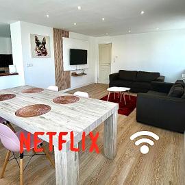 Grand loft calme et confortable en cœur de ville