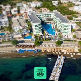 Dragut Point South Hotel-All Inclusive, hotelli kohteessa Turgutreis