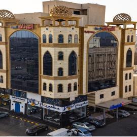 شقق البيوتات المميزة للشقق المخدومة