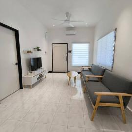 Tiny House Batu Pahat Homestay by Ngio, hotel in Batu Pahat