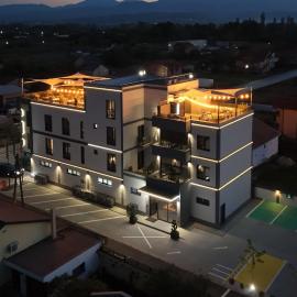 Nest Suites, hotel a Skopje