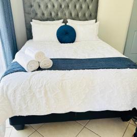 Safaya Inn, Hotel in Kempton Park