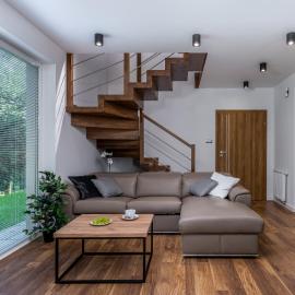 Prestigious Residence with Garden, Garage, and Elegant Rooms、クラクフのホテル