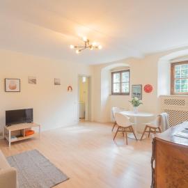 La Piazza di Cernobbio by Rent All Como, ξενοδοχείο στο Τσερνόμπιο