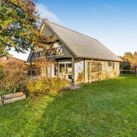 3 Bedroom Gorgeous Home In Kalvehave, hotel a Kalvehave