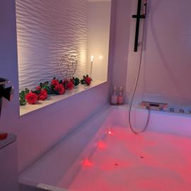 Love Room Perpignan Balnéothérapie & Ambiance romantique