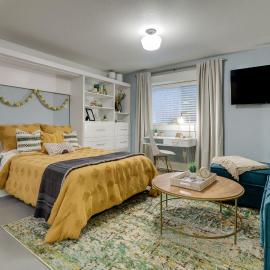 Bright & Cozy Modern Studio, Fast WiFi, Quiet, Walkable to University of Portland