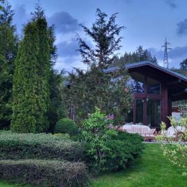 Kameno, hotel a Banya