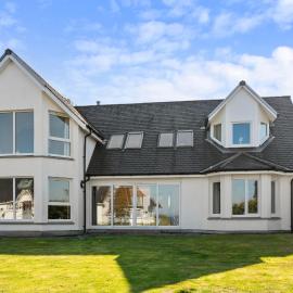 Stunning Sea Views - Luxury 4BR Beach House
