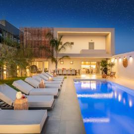 Hypnosis Beachside Villa with Private Heated Pool