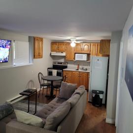 Full 1-bedroom apartment – hotel w mieście St. John's