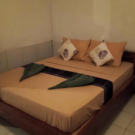 Hendi Homestay, hotel in Gili Gede