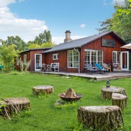 Awesome Home In Nykøbing Sj With Wifi, hotel v mestu Klint