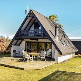 Three-Bedroom Holiday Home In Hadsund: Hadsund şehrinde bir otel