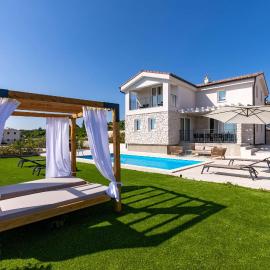 Villa Verde, Hotel in Diminići