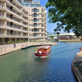 Birds-eye canal view - Walk to CTICC and V&A Waterfront!