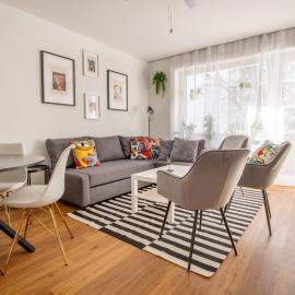 Modern Apartment with Balcony near SBB - Special PRIMERO PICASSO Apartment, Basel, up to 6 guests