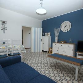 53 Trilocale con giardino, hotel in Bellaria-Igea Marina