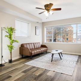 A Trendy Escape close to Downtown Peoria