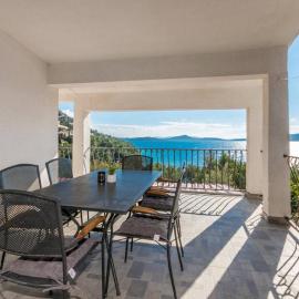 MY DALMATIA - Beachfront apartment Vanja with sea view terrace and private parking
