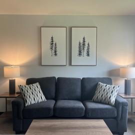 WorkStay Lodging - Spy Hill, SK - Near Esterhazy, Rocanville & Potash Mine Sites, hotel di Spy Hill