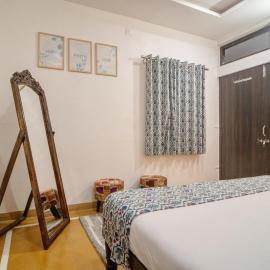 The Rattan House - 2BHK Luxury Apartment Near Lake Pichola، فندق في أودايبور