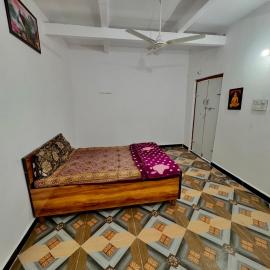 Ravrayhomestay, Hotel in Dholovira