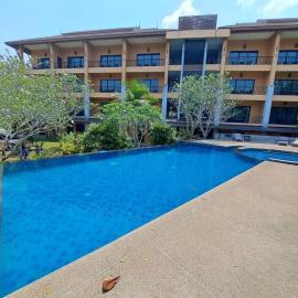 Chalicha Resort, hotel Csumphonban