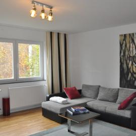 Geräumige 2-Z WOHNUNG im GRÜNEN, GARTEN, TERRASSE, RUHIG, NATUR, PHANTASTISCHER BLICK!