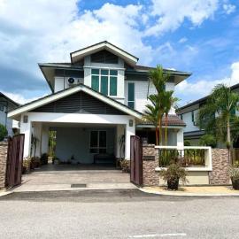 Bungalow in exclusive area, Hotel in Nibung Tebal