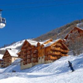 Duplex T3, ski aux pieds, plein sud, Piscine