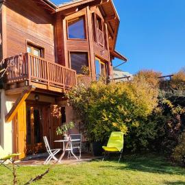 Chalet Bon Accueil - Jardin, hotel Briançonban