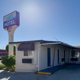 Hiland Motel