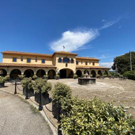 Olympia Resort & Spa、タルクイーニアのホテル