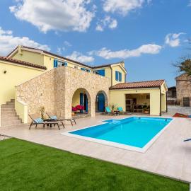 Amazing Home In Dobrinj