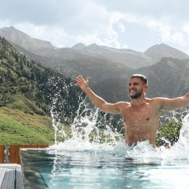 Hotel Klausnerhof - Hintertux, hôtel à Tux