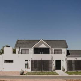 Albatross Lodge - Silwerstrand Golf and River Estate, Hotel in Robertson
