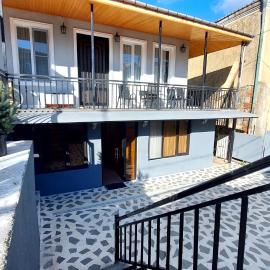 Akelvani Guest House, hotell i Kutaisi