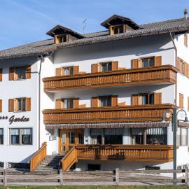 Hotel Garden, hotel v mestu Folgaria