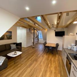 Ferienwohnung Scheuring 2 OG Süd, hotel a Nordheim