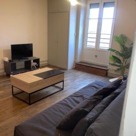 Appartement meublé - 2 Chambres, מלון במונטברד