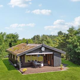 Gorgeous Home In Blokhus With Wifi, hotel en Blokhus