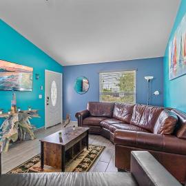 Newly renovated, cozy 2 bedroom, Hotel in Englewood