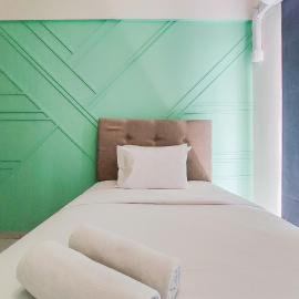 Modern Look Studio at Sky House Alam Sutera Apartment By Travelio