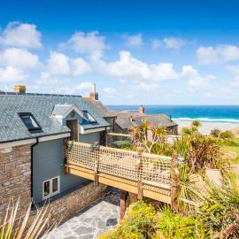 Sandpipers Beach Cottage Great Sea Views Patio