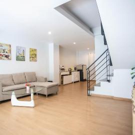 Bangsean Smile Home บ้านสไมล์ บางแสน, hotel in Bangsaen