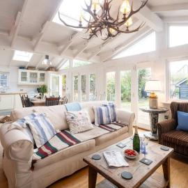 3 Uplands, Thorpeness - Sleeps 3, Close to Beach, Boating Lake, Thorpeness Golf Club and Country Club - Aldeburgh Coastal Cottages