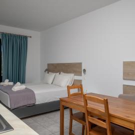 Triantafillas Suites，阿凡多的飯店