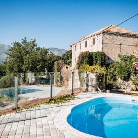 Villa Tantini、Radovićiのホテル